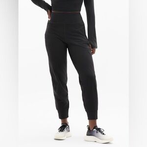 Athleta Rainier Mid Rise Jogger M